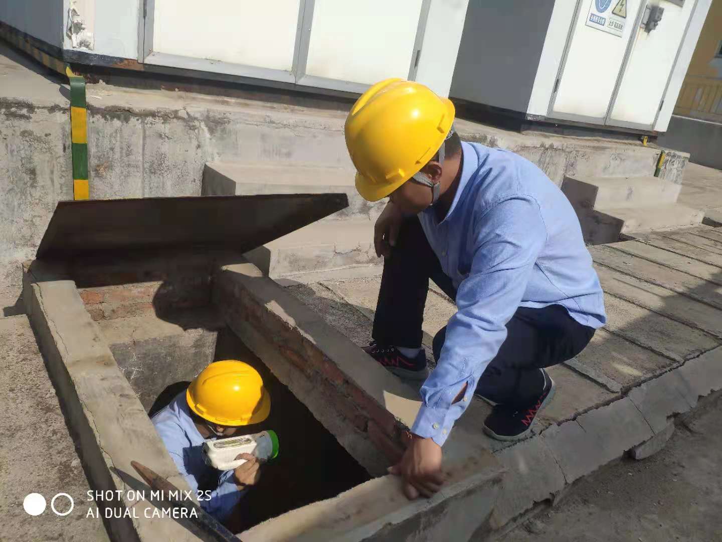 【水發(fā)能源】繃緊防汛弦，筑牢安全堤——中穆電站開展防汛專項(xiàng)檢查1.jpg