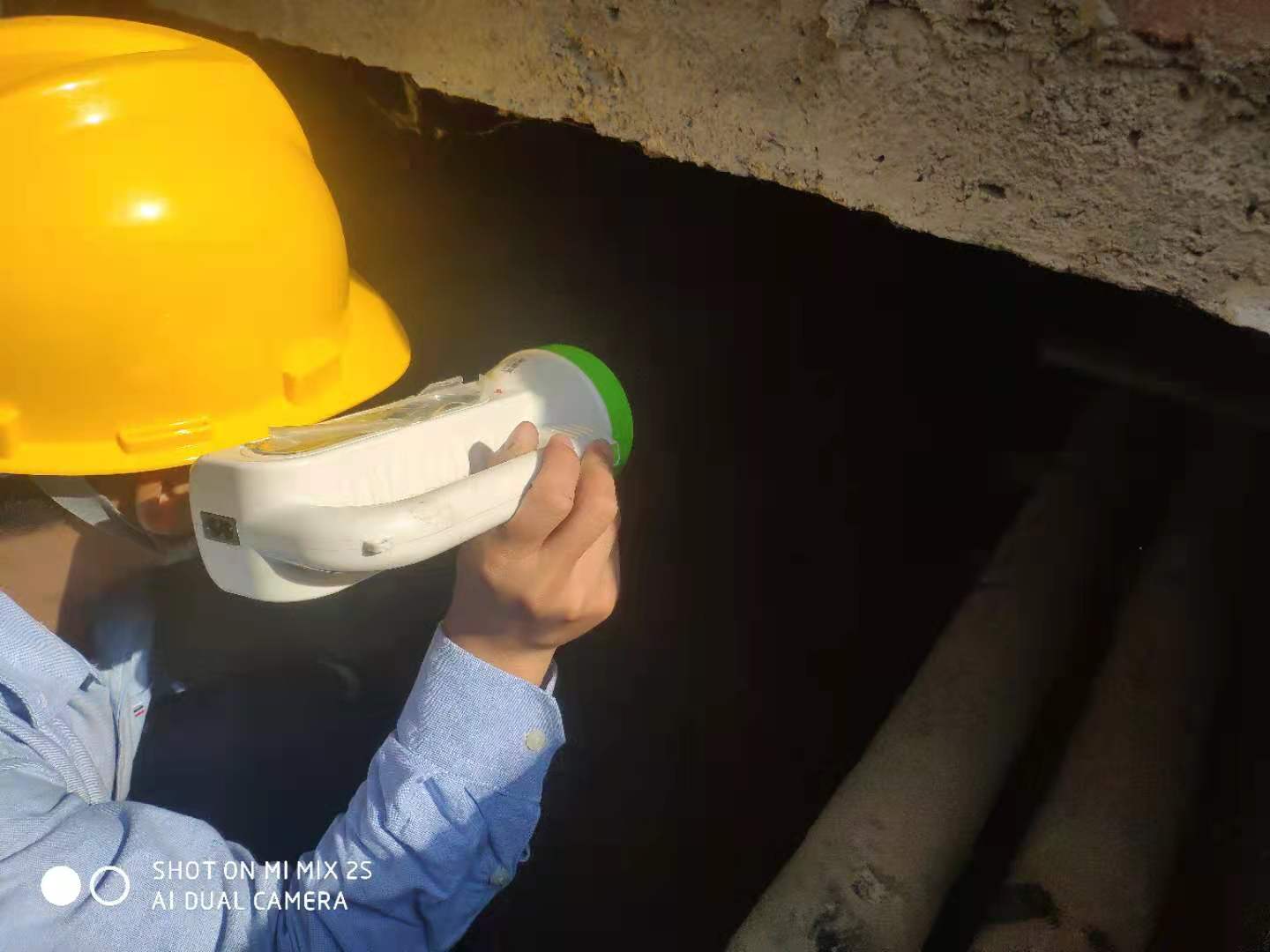 【水發(fā)能源】繃緊防汛弦，筑牢安全堤——中穆電站開展防汛專項(xiàng)檢查2.jpg